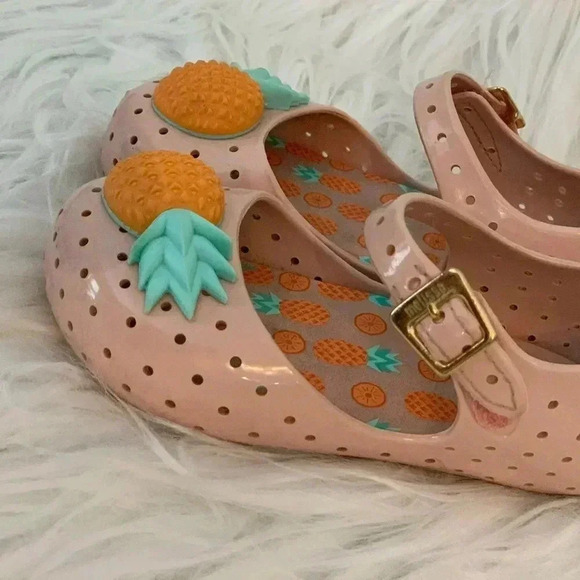 GIRLS MINI MELISSA PINEAPPLE MARY JANE STYLE SIZE 8 PREOWNED - Picture 2 of 3